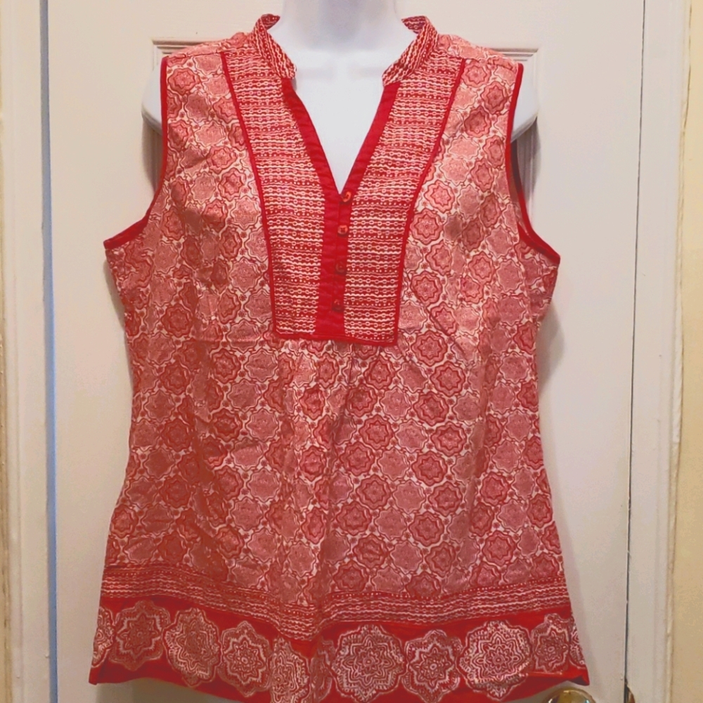 ST.JOHNS BAY SLEEVELESS TOP
